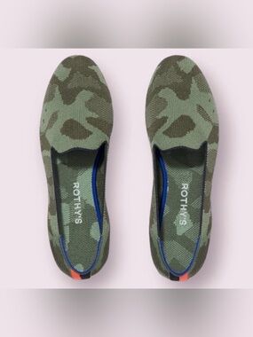 Rothy’s The Loafer in Olive Camo (Size 7)